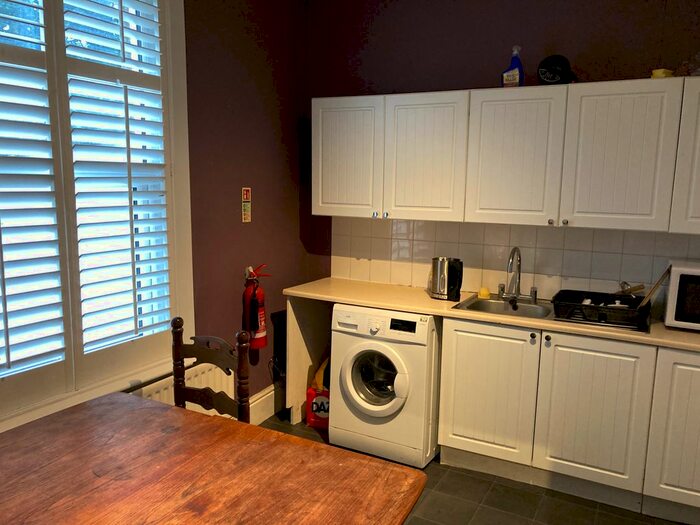 5 Bedroom Terraced House To Rent In Stanstead Road, Lewisham SE6