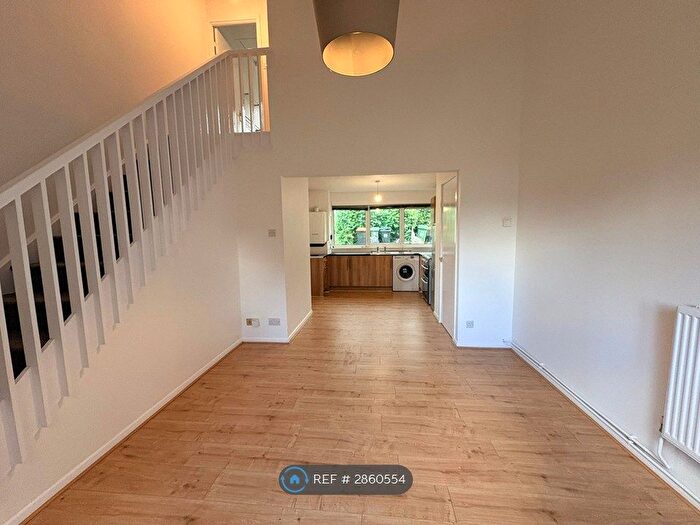 1 Bedroom End Of Terrace House To Rent In Crispin Road, Bradville, Milton Keynes, MK13