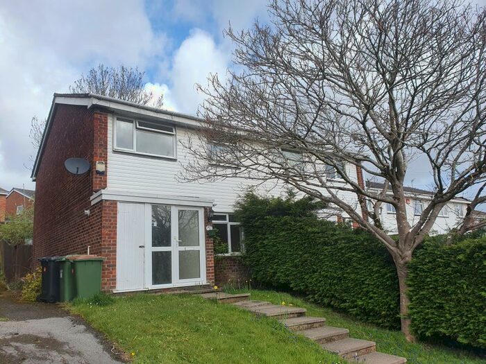 3 Bedroom Semi-Detached House To Rent In Porteous Crescent, Chandlers Ford, SO53