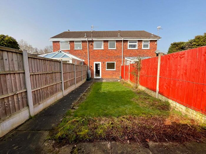 2 Bedroom Terraced House For Sale In Crompton Grove, Stoke-On-Trent, ST4