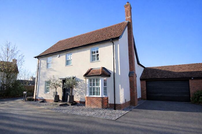 4 Bedroom Detached House For Sale In Larch Rise, Silsoe, Bedford, MK45