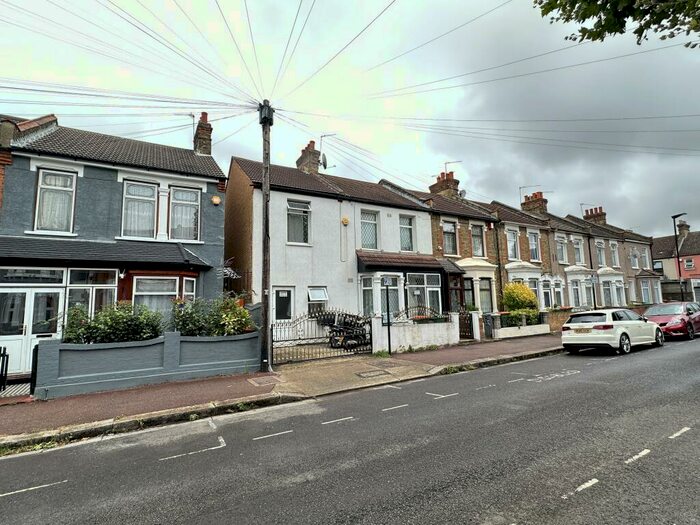 4 Bedroom Terraced House For Sale In Ashford Road, East Ham, London, E6