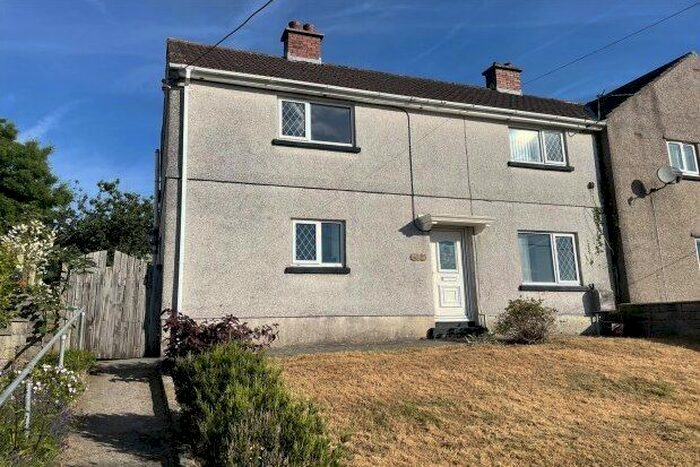 3 Bedroom Property To Rent In Maesglas, Llanelli, SA15
