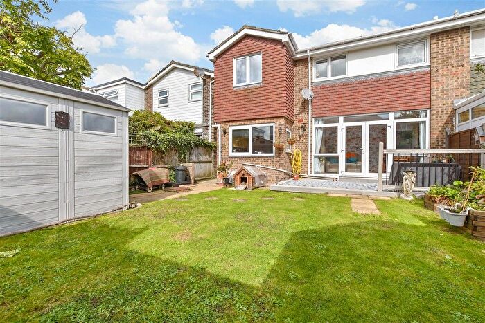 3 Bedroom Semi-detached House For Sale In Dove Close, Hythe, Kent, CT21
