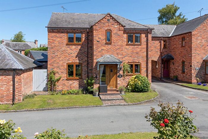 3 Bedroom Link Detached House For Sale In Church Lane, Arnesby, Leicester, LE8