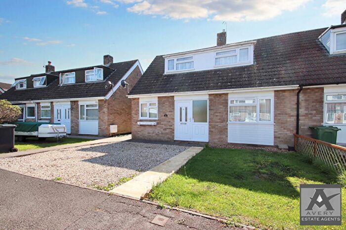 2 Bedroom Bungalow To Rent In Dunster Crescent, Oldmixon, BS24