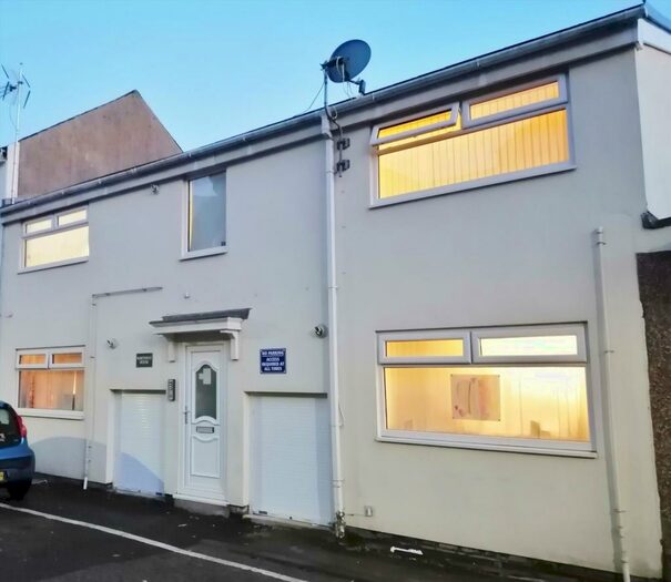 1 Bedroom Flat To Rent In Back North Crescent, Lytham St. Annes, FY8