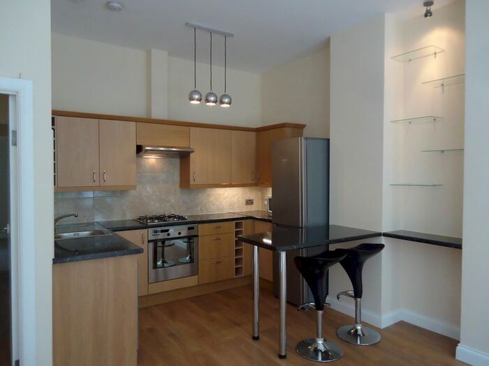 2 Bedroom Flat To Rent In Cornwallis Gardens, Hastings, TN34