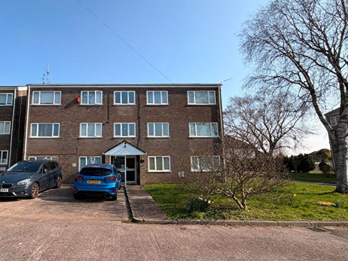 2 Bedroom Flat For Sale In Wentloog Close, Rumney, Cardiff, South Glamorgan, CF3