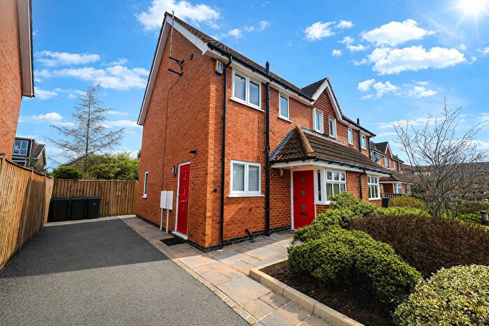 3 Bedroom Semi Detached House To Rent In Brook Chase Mews, Nottingham, NG9