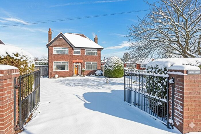 3 Bedroom Detached House For Sale In Chester Road, Grappenhall, WA4