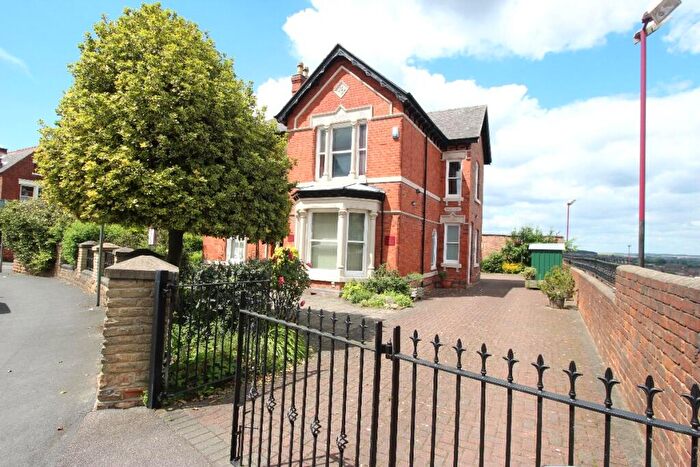 3 Bedroom Flat To Rent In St. Mary Street, Ilkeston, Derbyshire, DE7
