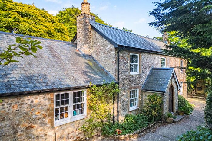 4 Bedroom Detached House For Sale In Yawl, Lyme Regis, DT7