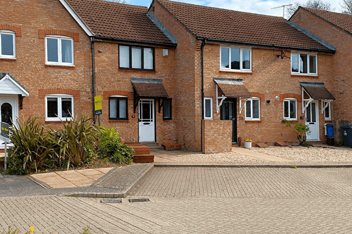 2 Bedroom Terraced House For Sale In Doulton Gardens, Whitecliff, BH14