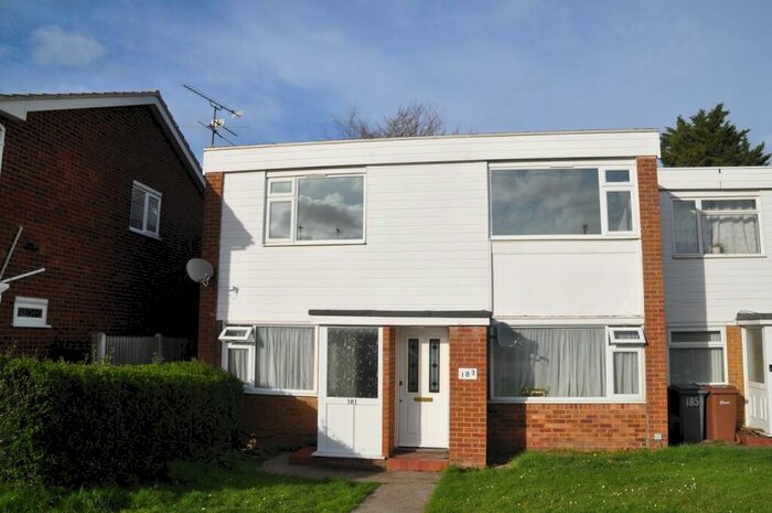 2 Bedroom Apartment To Rent In Waveney Drive, Chelmsford, CM1