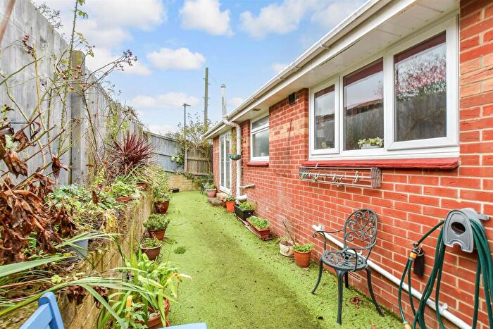 2 Bedroom Detached Bungalow For Sale In Maresfield Road, East Cowes, Isle Of Wight, PO32