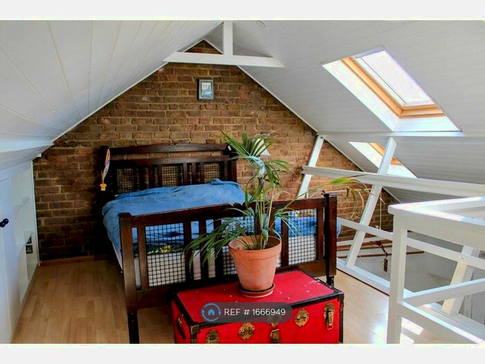 2 Bedroom Flat To Rent In Marsala Road, London, SE13