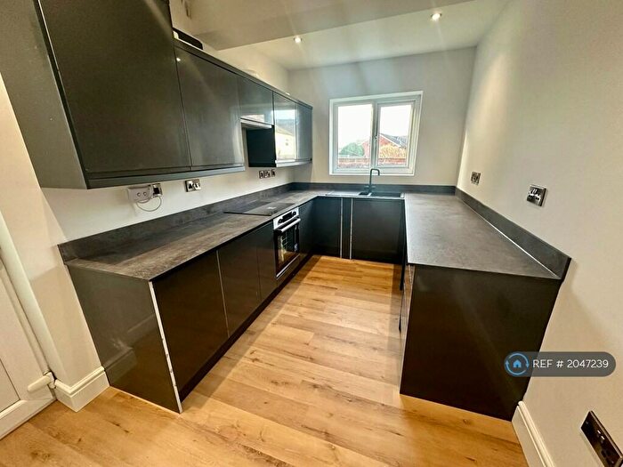 3 Bedroom Terraced House To Rent In Ekowe Street, Nottingham, NG7