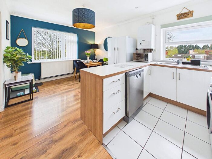 2 Bedroom Flat For Sale In Llanishen Court, Llanishen, Cardiff., CF14