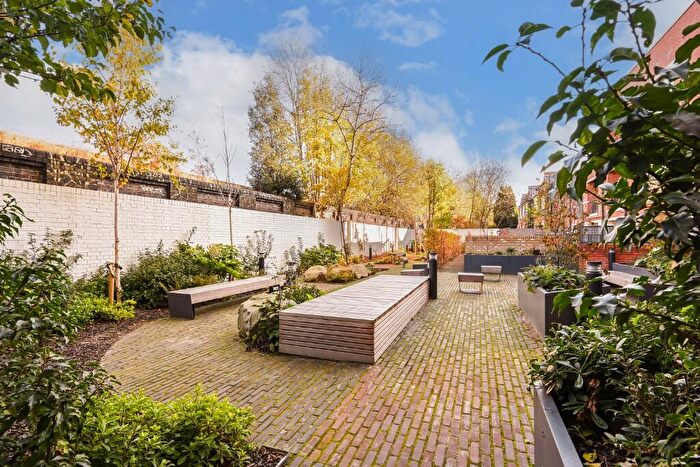 1 Bedroom Flat To Rent In Clifton Mansions, Park Avenue, London, NW2