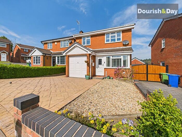3 Bedroom Detached House For Sale In St. George Drive, Rawnsley, Cannock, WS12