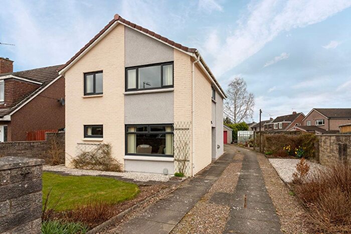 4 Bedroom Detached House For Sale In Sutherland Drive, Kinross, Tayside, KY13