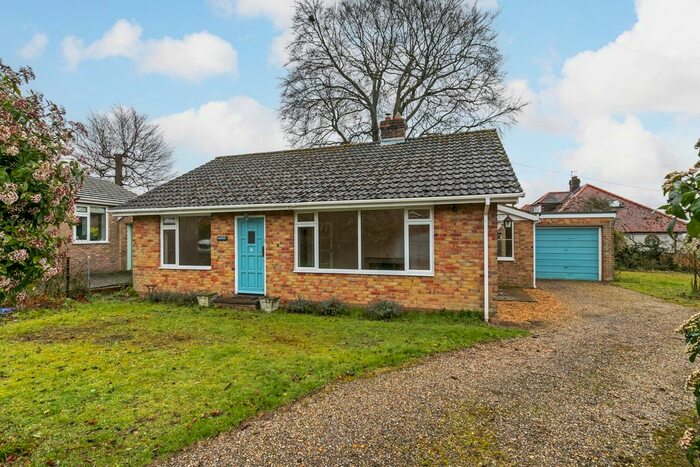 3 Bedroom Detached Bungalow To Rent In Orchard Close, South Wonston, Winchester, SO21