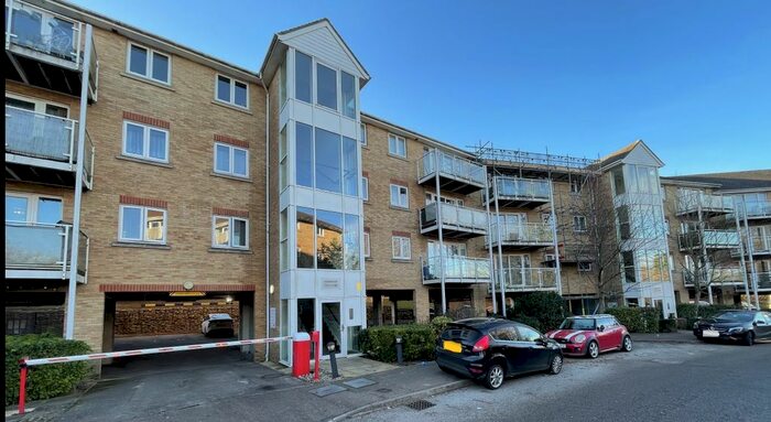 2 Bedroom Flat To Rent In Foxglove Way, Luton, LU3
