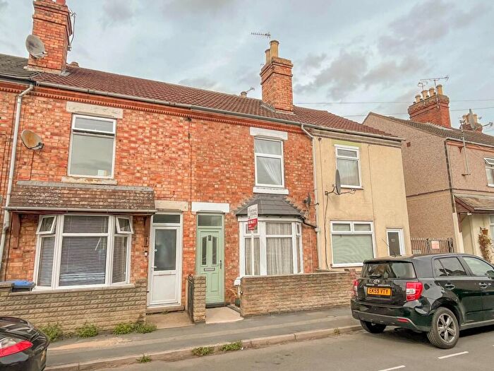 3 Bedroom Terraced House To Rent In Craven Road, Rugby, CV21