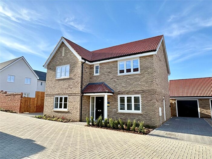 4 Bedroom Detached House For Sale In Audley Green, Great Chesterford, Essex, CB10
