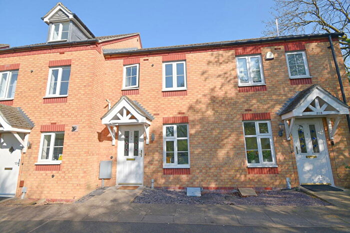 2 Bedroom Town House For Sale In Highfields Park Drive, Derby, DE22