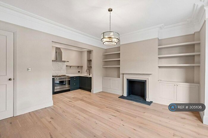 3 Bedroom Maisonette To Rent In Farleigh Road, London, N16