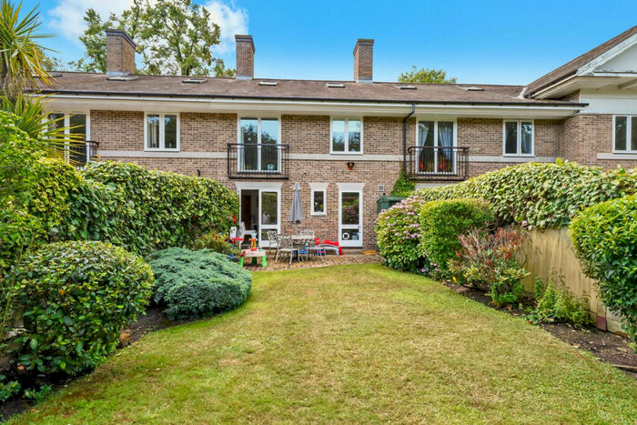 4 Bedroom Terraced House To Rent In Kingston Hill Place, Kingston Upon Thames, KT2