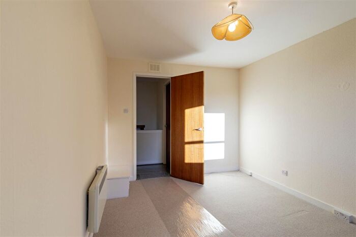 2 Bedroom Detached House For Sale In Commercial Street, Perth, PH2