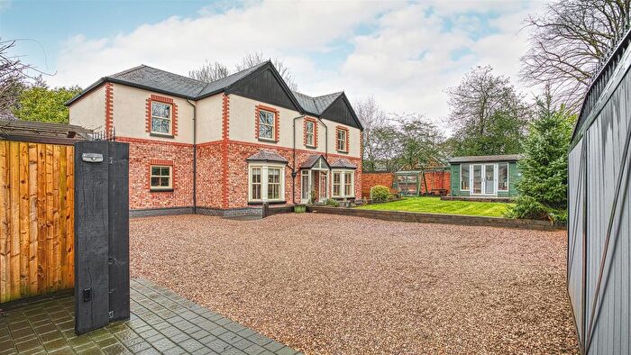 4 Bedroom Detached House For Sale In Egginton Road, Etwall, Derby, DE65