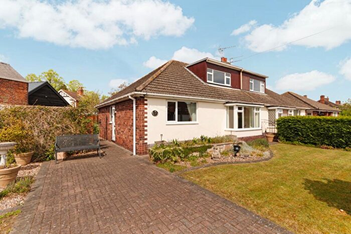 3 Bedroom Bungalow For Sale In Glanford Road, Brigg, DN20