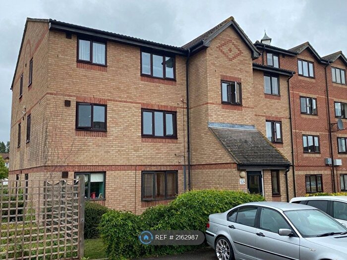 1 Bedroom Flat To Rent In Chestnut Road, Vange, Basildon, SS16