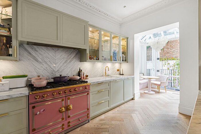 4 Bedroom Terraced House For Sale In Ovington Gardens, London, SW3