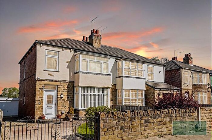 3 Bedroom Semi-Detached House For Sale In Ravensthorpe Road, Dewsbury, WF12