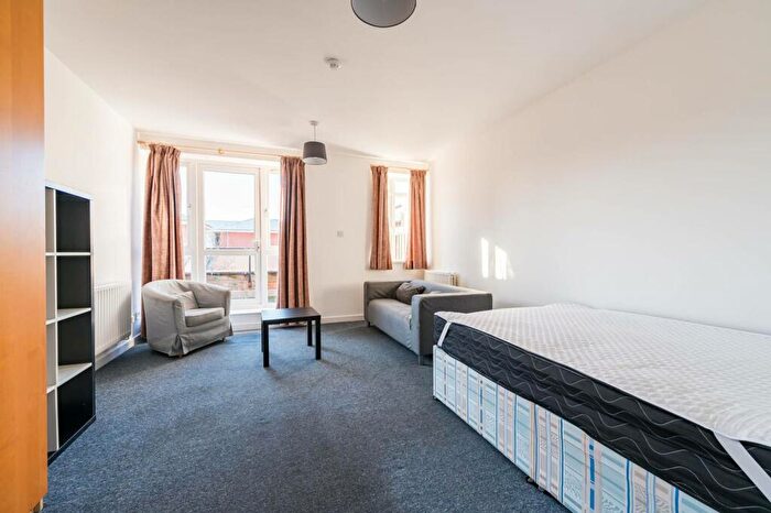 Studio To Rent In McAulay Court, Bow, E3