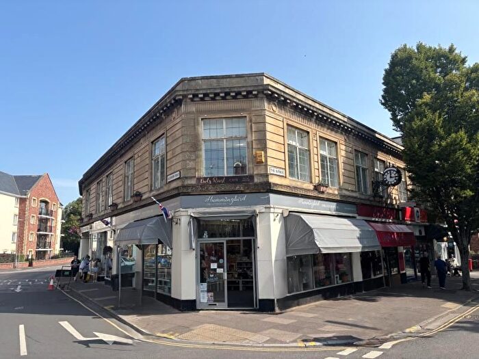 1 Bedroom Flat To Rent In Stenners Court, The Avenue, TA24