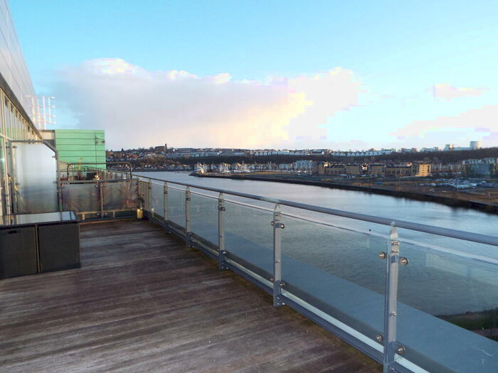 2 Bedroom Apartment To Rent In Davaar House, Prospect Place, CF11