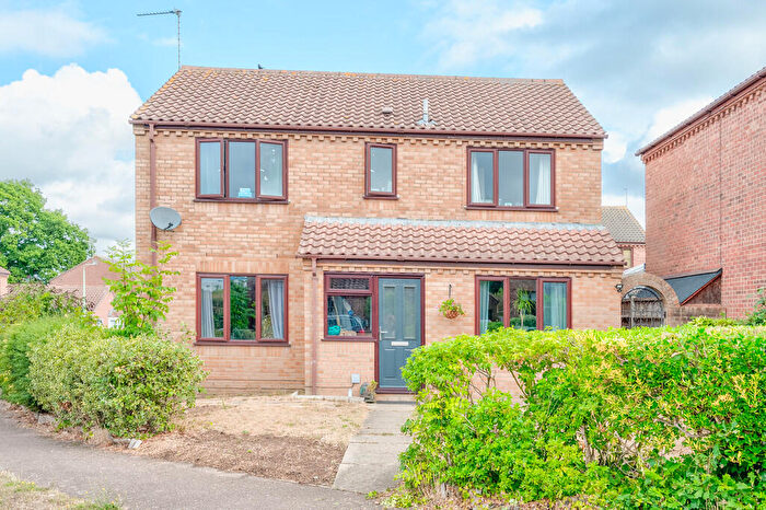 4 Bedroom Detached House For Sale In Bluebell Way, Worlingham, Beccles, NR34