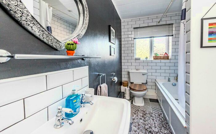 3 Bedroom Terraced House For Sale In Moor View Road, Sheffield, S8
