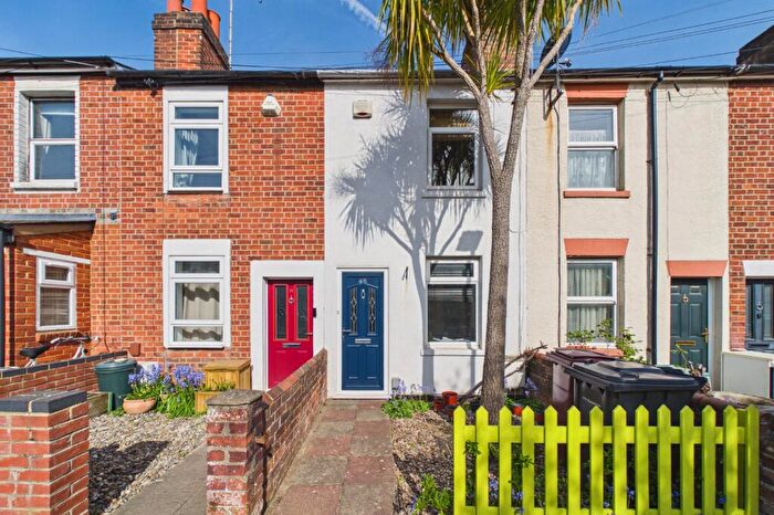 2 Bedroom Terraced House For Sale In Western Road, Reading, Berkshire, RG1