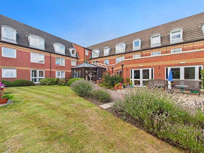 1 Bedroom Flat For Sale In Kirk House, Pryme Street, Anlaby, Hull, HU10