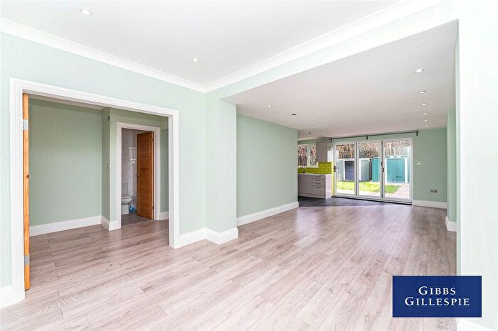 5 Bedroom Semi Detached House To Rent In Moyne Place, London, NW10