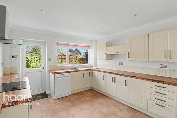 3 Bedroom Bungalow For Sale In Revell Road, Downham Market, PE38
