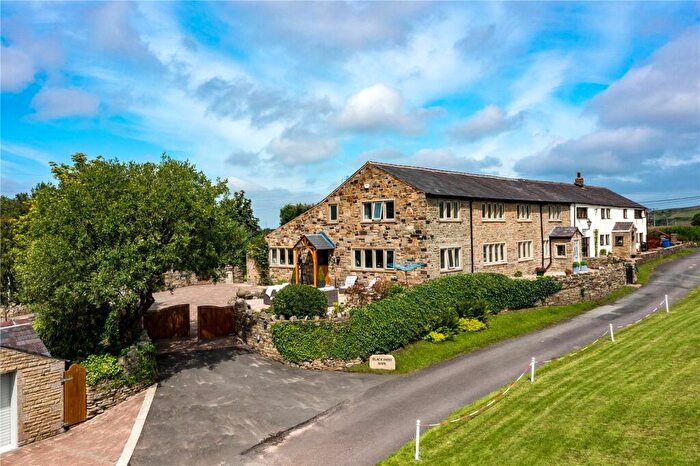 4 Bedroom Semi-Detached House For Sale In Kings Highway, Accrington, Lancashire, BB5