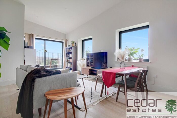 1 Bedroom Flat To Rent In Mansfield Heights, East Finchley, N2